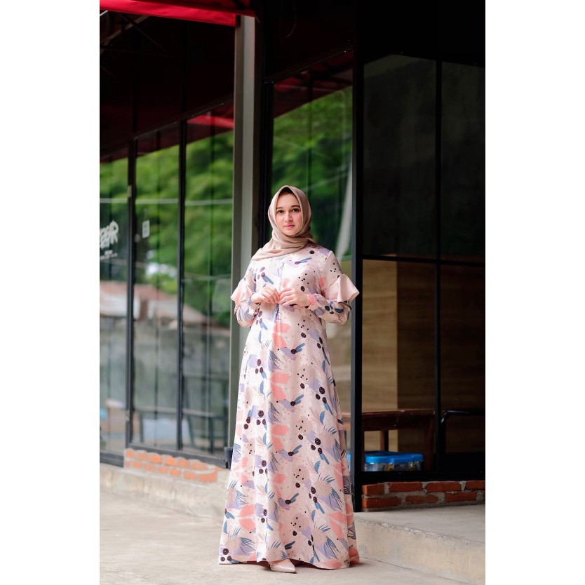 AQILA DRESS SIZE M by KALEELA.ID