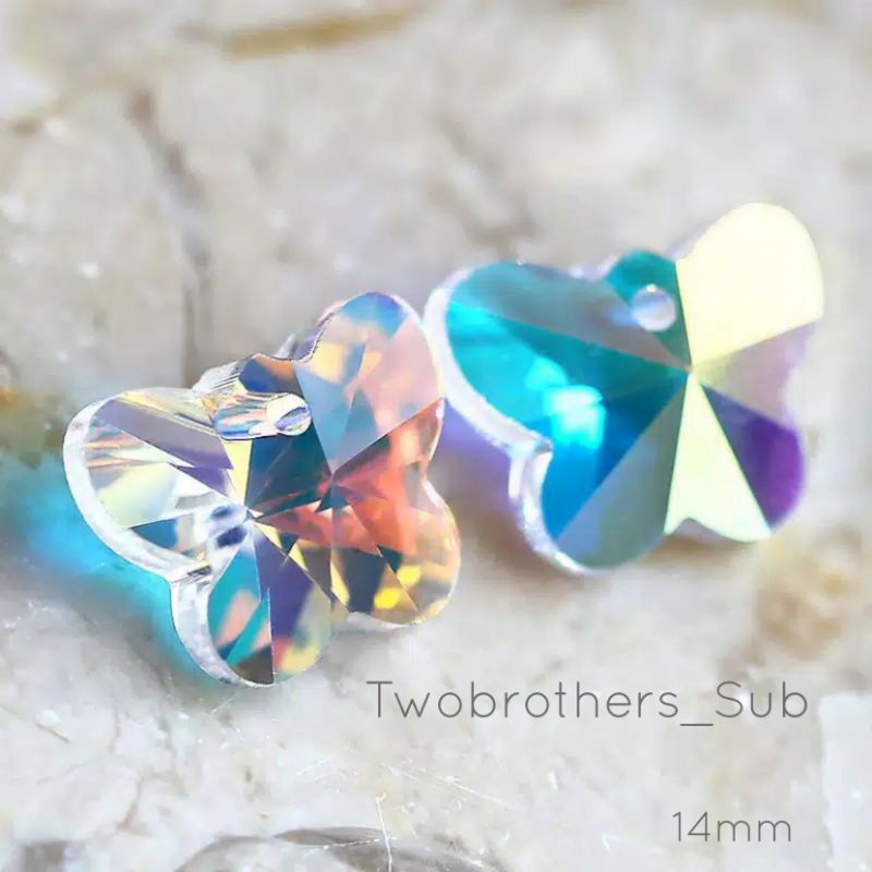 Crystal Butterfly Pendant | Liontin Kristal Bentuk Kupu-kupu | Gratis Pengait Liontin