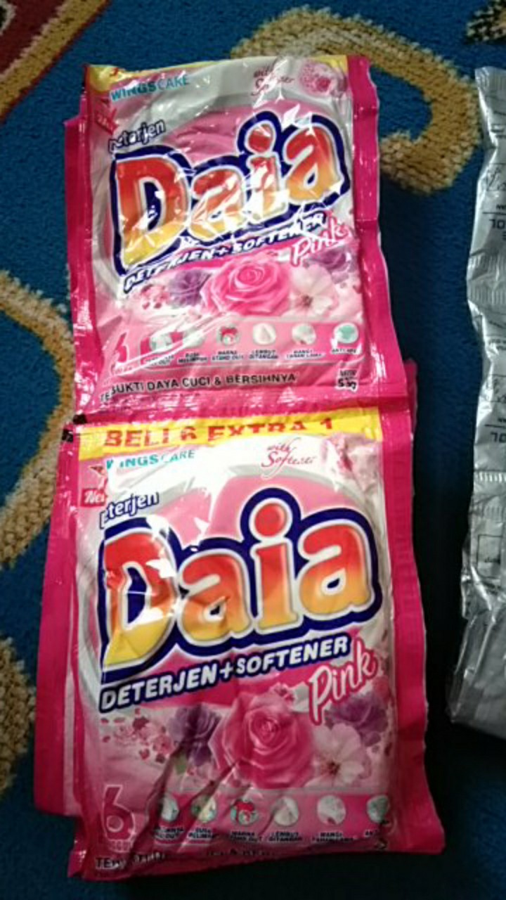 Detergen Daia 1 Renceng 6 Sachet Bungkus Pcs Bks Putih Pink Merah 57gr