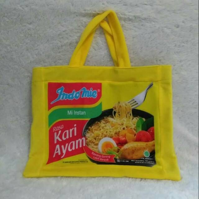 

Tas snack indomie kari ayam