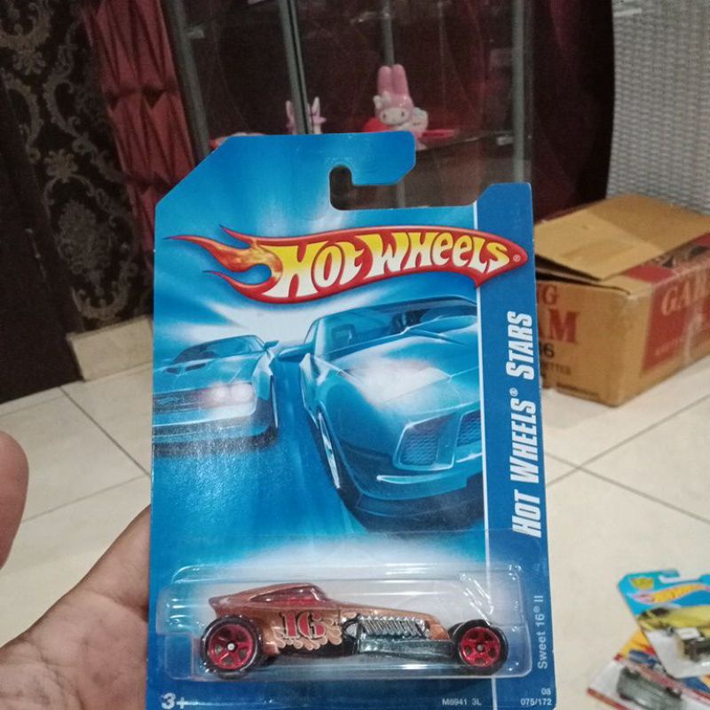 Hot wheels Racing Sweet 16 II