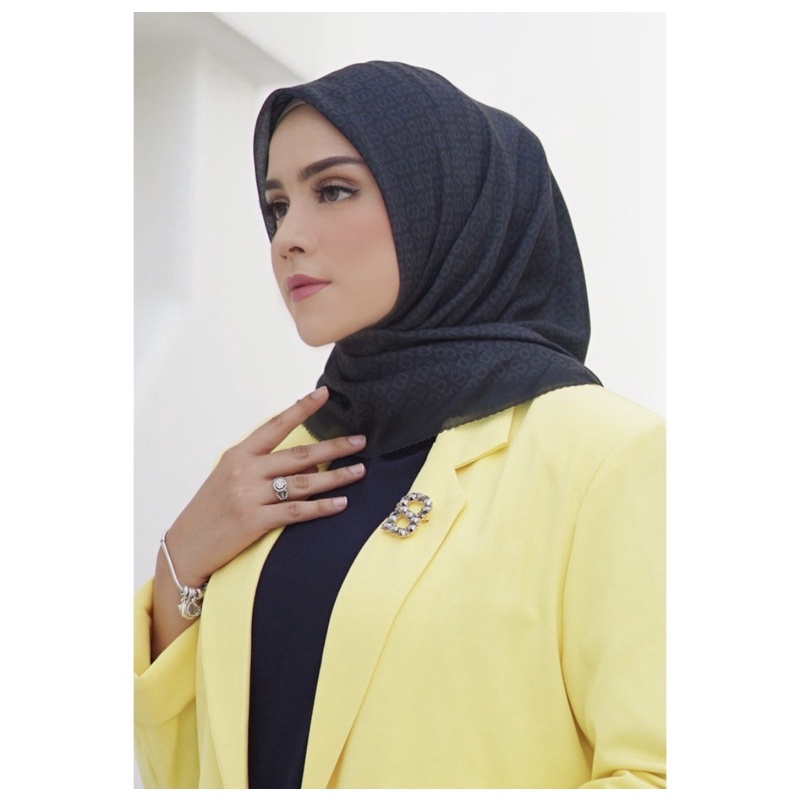 Preloved Tapis Square Buttonscarves satin "black"