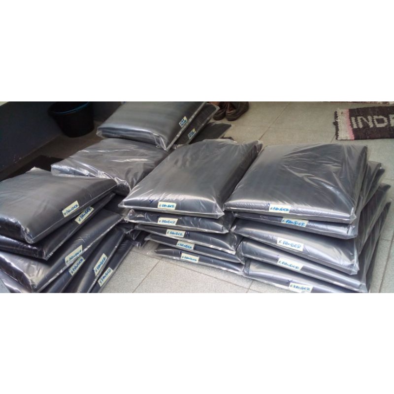 Karpet dasar mobil Daihatsu Ayla.