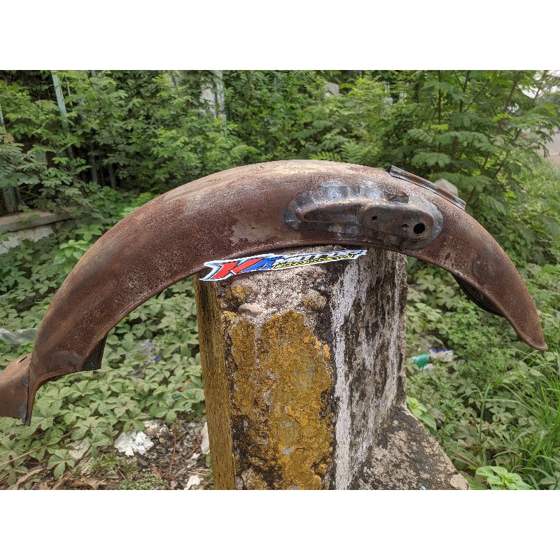 slebor belakang cb pres kudus slebor spakbor belakang CB125 pres kudusslebor belakang pres kudus sel