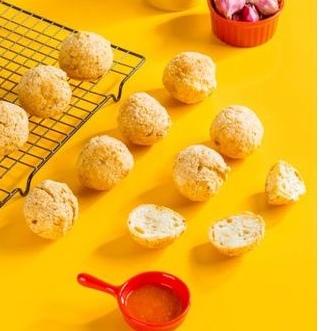 

AFZ 100% HALAL Bakso Goreng Ayam Udang Frozen - Trino Kitchen (Termasuk Saus Sambal)➝➳ (Bayar Di Tempat)Ready stok ➝