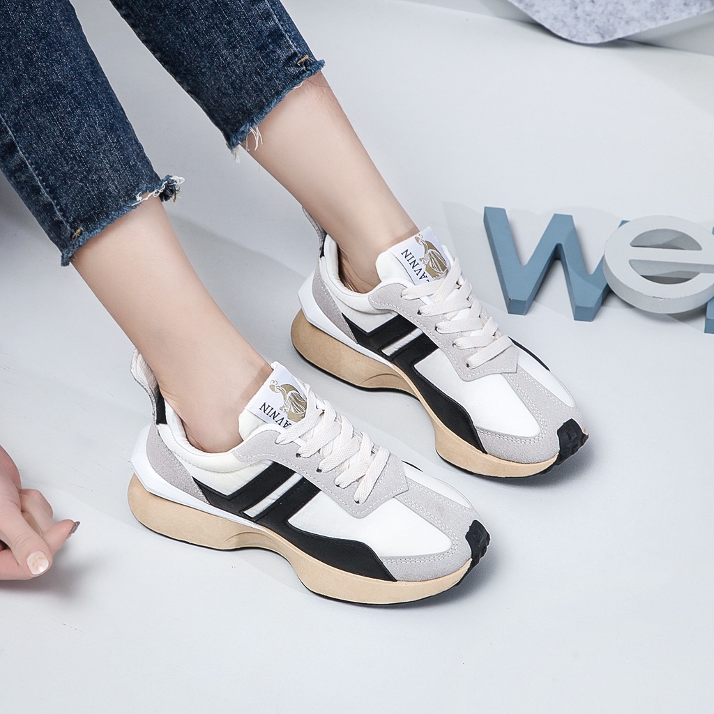 Sepatu Wanita Sneakers Sepatu Hang Out Cewek Sepatu Olahraga Sepatu Model Baru Sepatu Nyaman Di Pakai