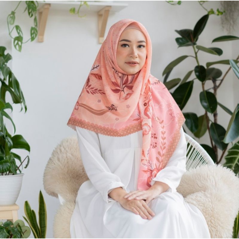 NOVELLA SCARF Original Kerudung Segi Empat Wanita  / Fashion Muslim