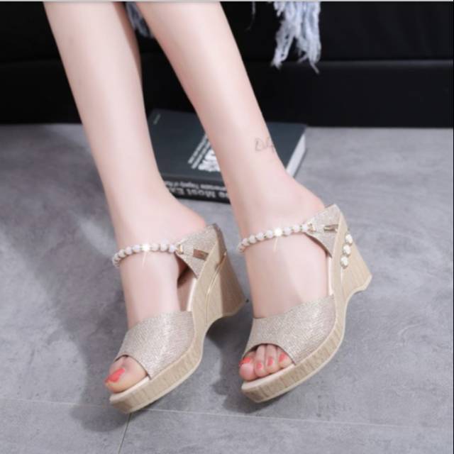 Wedges Glitter Gold