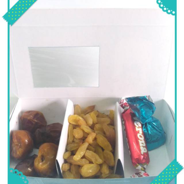 

Cemilan sehat 3 / DUS PAKETAN OLEH - OLEH HAJI DAN UMROH / BOX PAKETAN