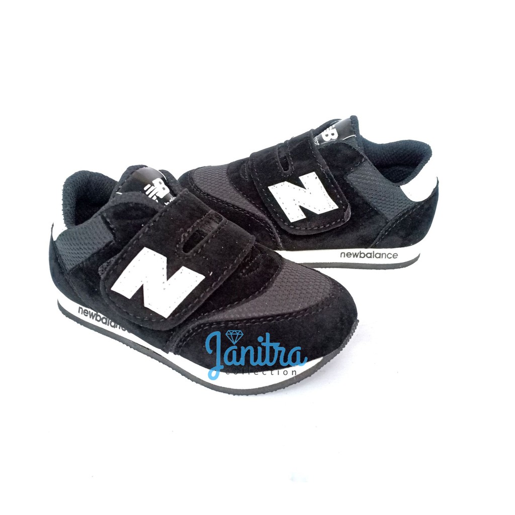 janitra  sepatu N  velcro anak sepatu balita sepatu sekolah velcro sneakers anak