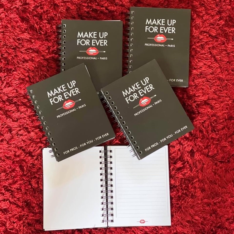 

Make Up For Ever Noted Book