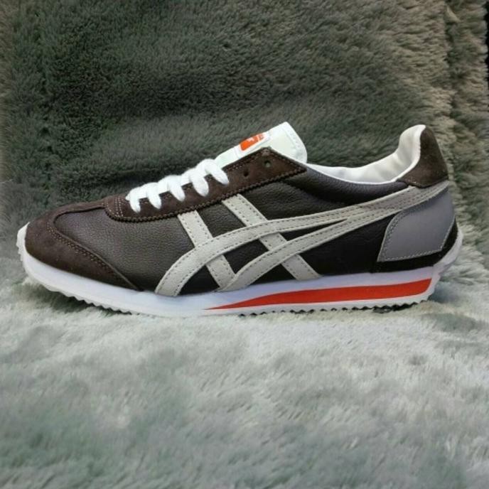 model sepatu tiger