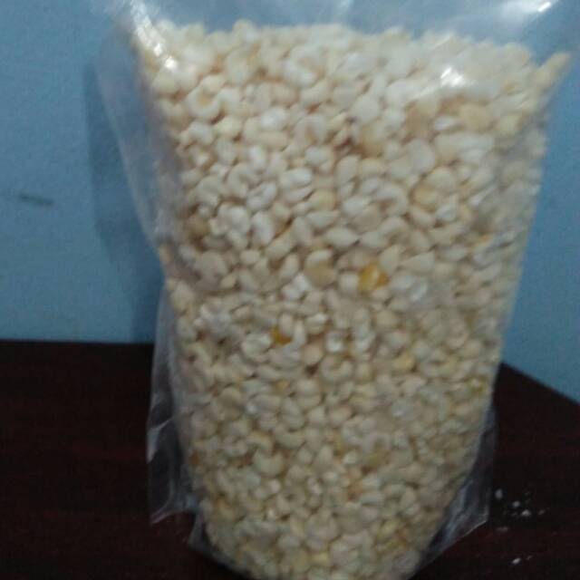 Jagung pulut/ Bassang (white corn)