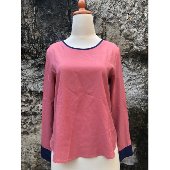 Blouse preloved Atmosphere