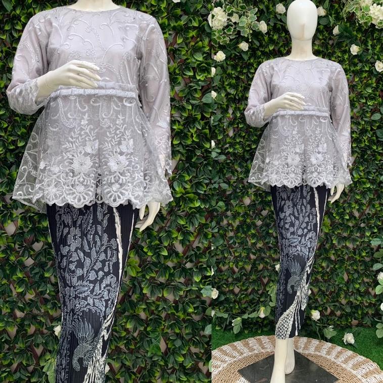 BYL.02Jn22ѕ– Kebaya modern / Kebaya remaja / Kebaya ocean / Kebaya bali / Kebaya wisuda / Kebaya/ ke