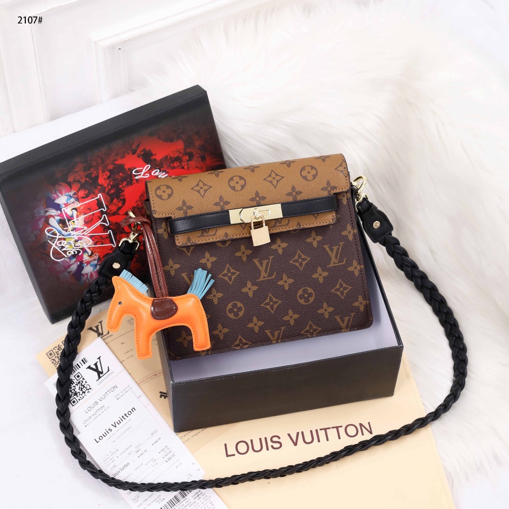 Shoulder Bag With Leather Horse Keychain #2107