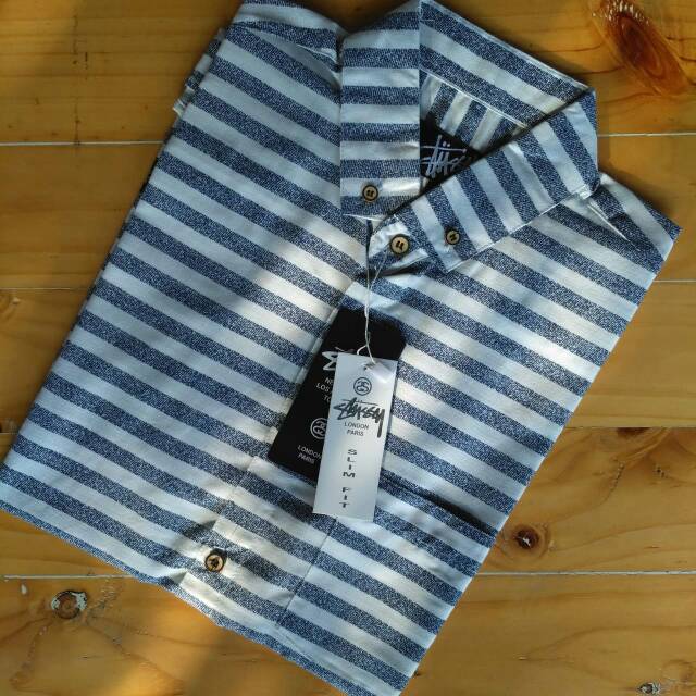 Kemeja surfing Stussy