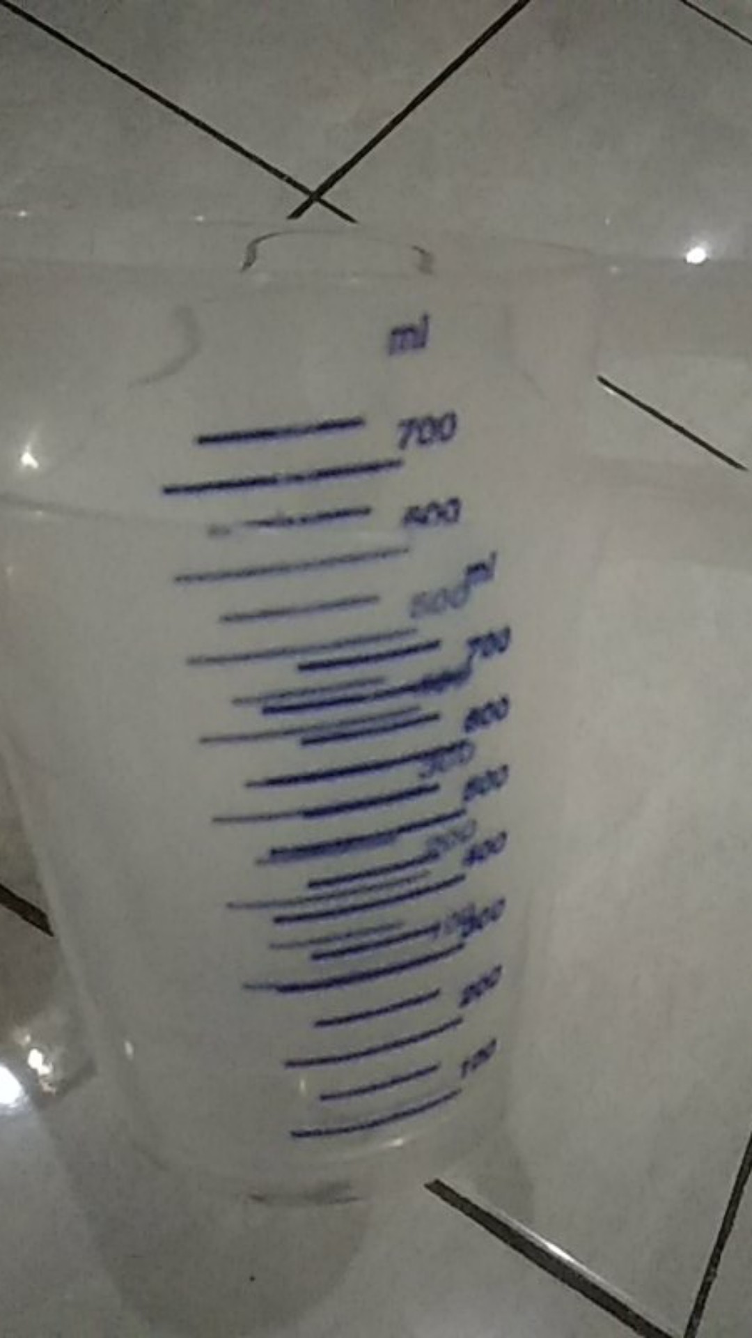 Gelas Ukur Takar 700 Ml Corong / Mulut Panjang