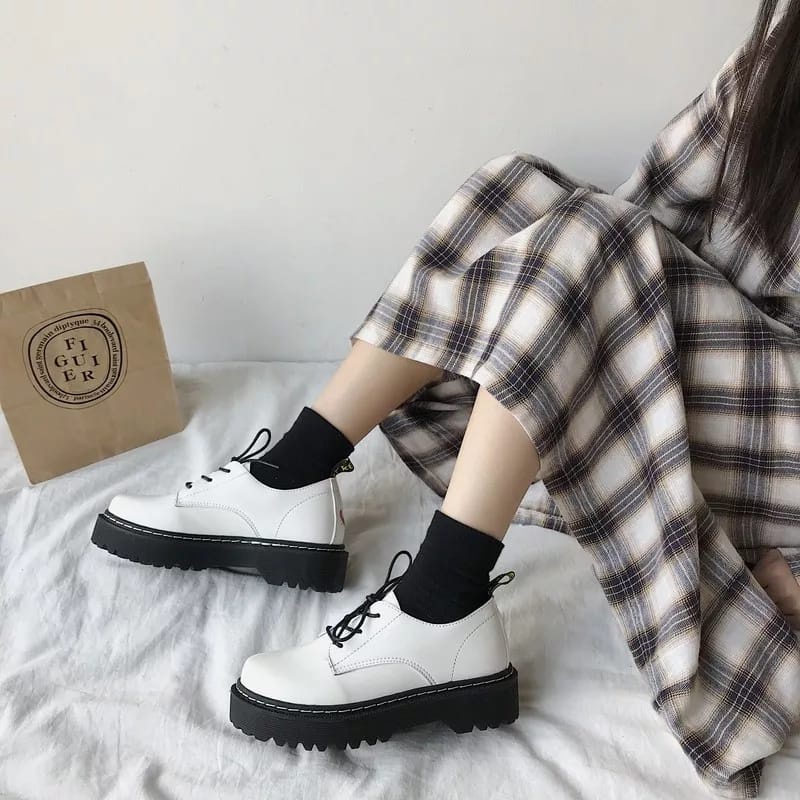 SEPATU WANITA DOCMART LOAFERS  WHITE DOF PREMIUM BEST SELLER WHT 01