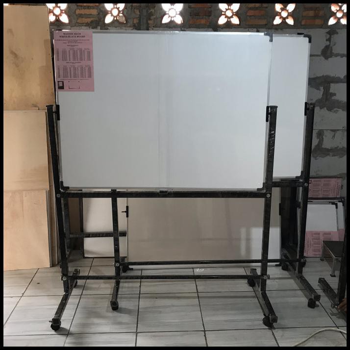 

Cuci Gudang Whiteboard Standing 90X120 Magnetik