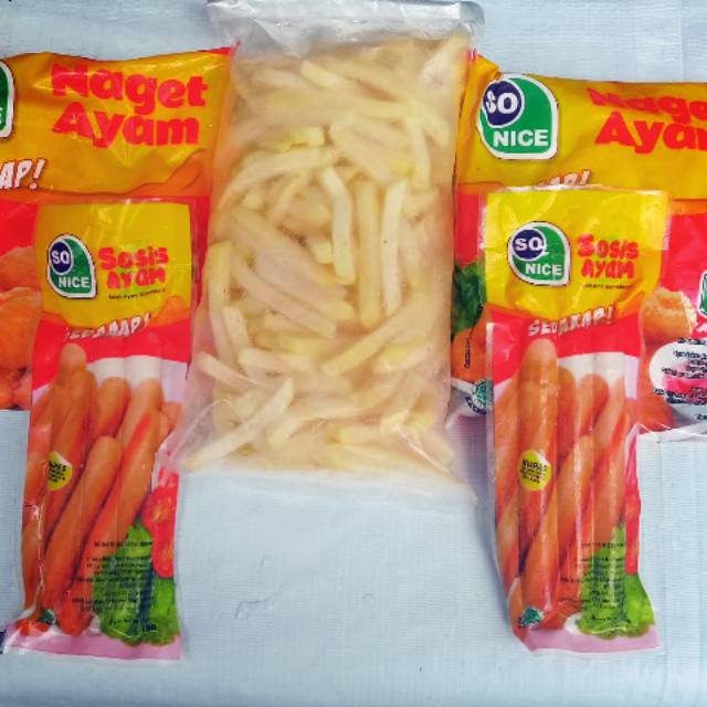 

Satu paket nugget kentang goreng sosis