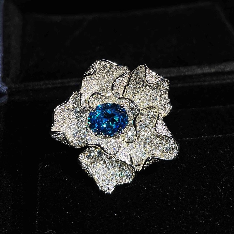 Premium Custom Luxury Full Diamond Sea Blue Moissanite Ring