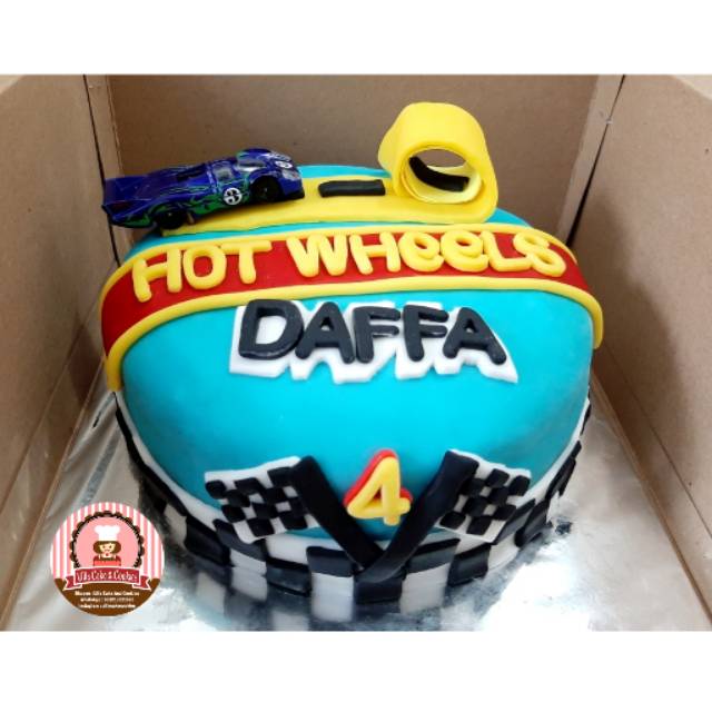 

Birthday Cake Hot wheels
