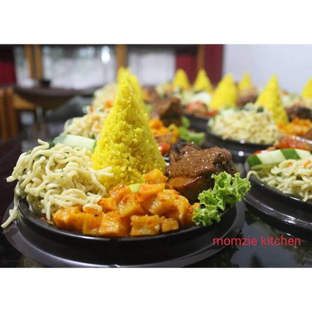 

Tumpeng mini