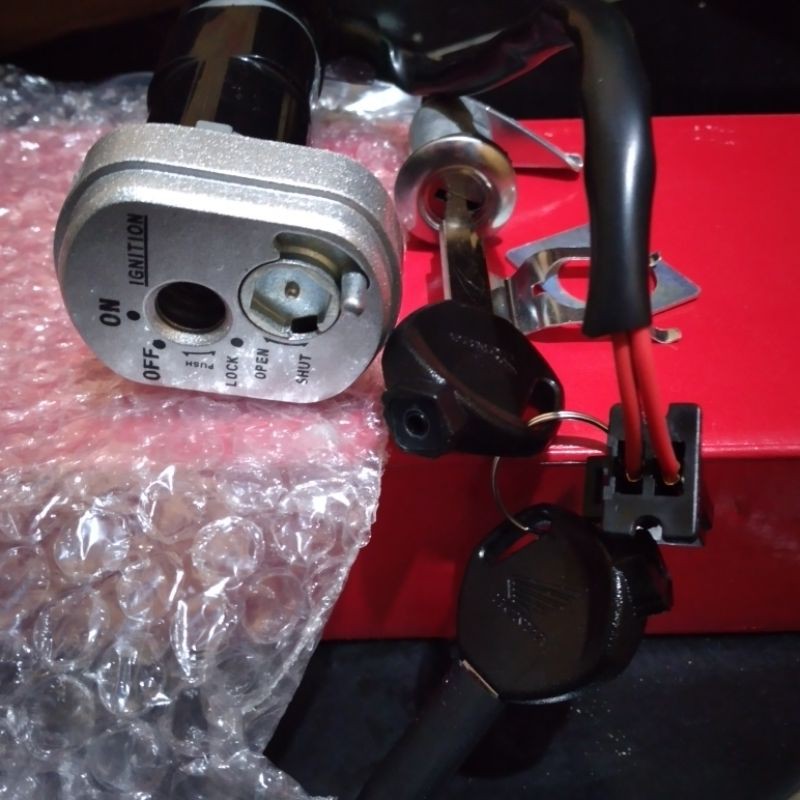 konci kontak beat  karbu ori