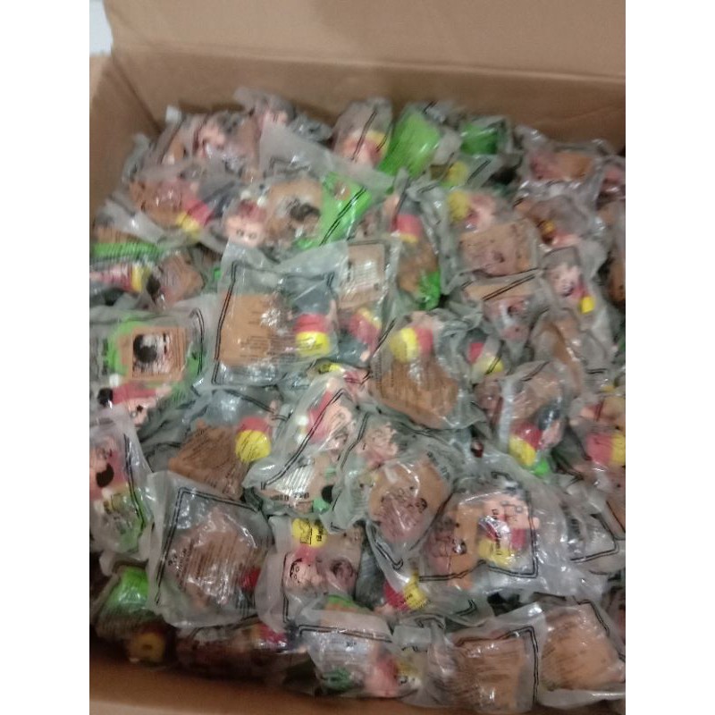 Flash SALE- Figure sinchan happy meal macdonald  kfc segel murah