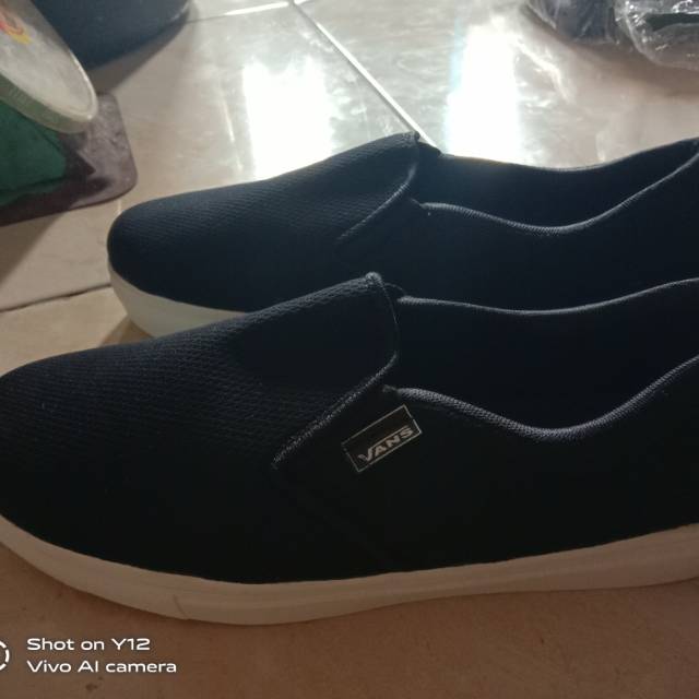 Sepatu simple asli Cibaduyut.