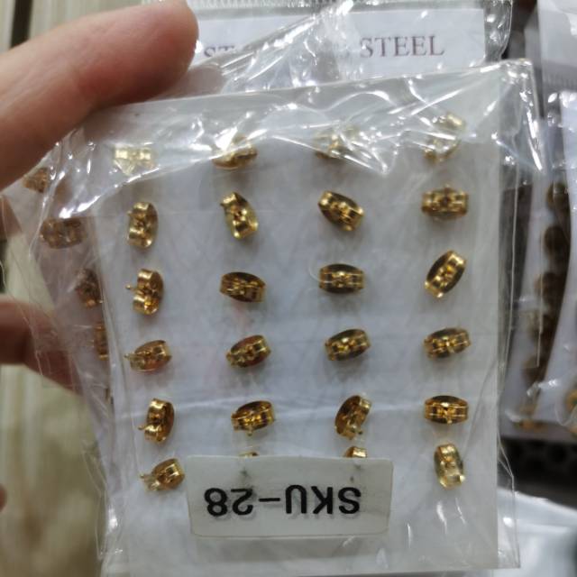 Anting titanium motif jangkar isi 12 pasang