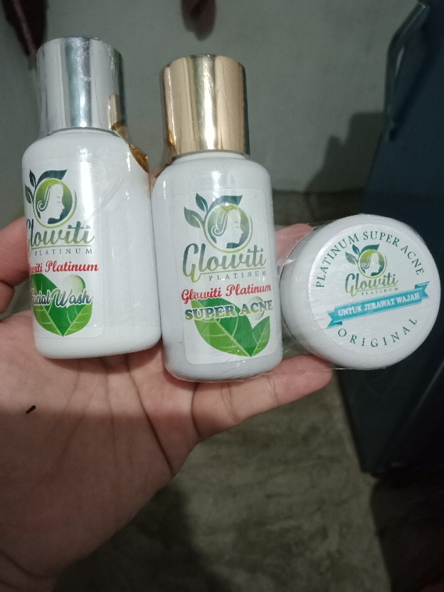 glowiti platinum super acne