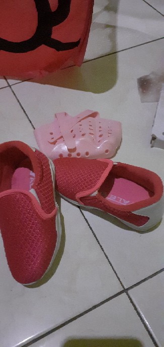 Gantungan Kran Cuci Piring - Gantungan Sebaguna - Tempat Sponge Cuci Piring Gantungan Tempat Silikon