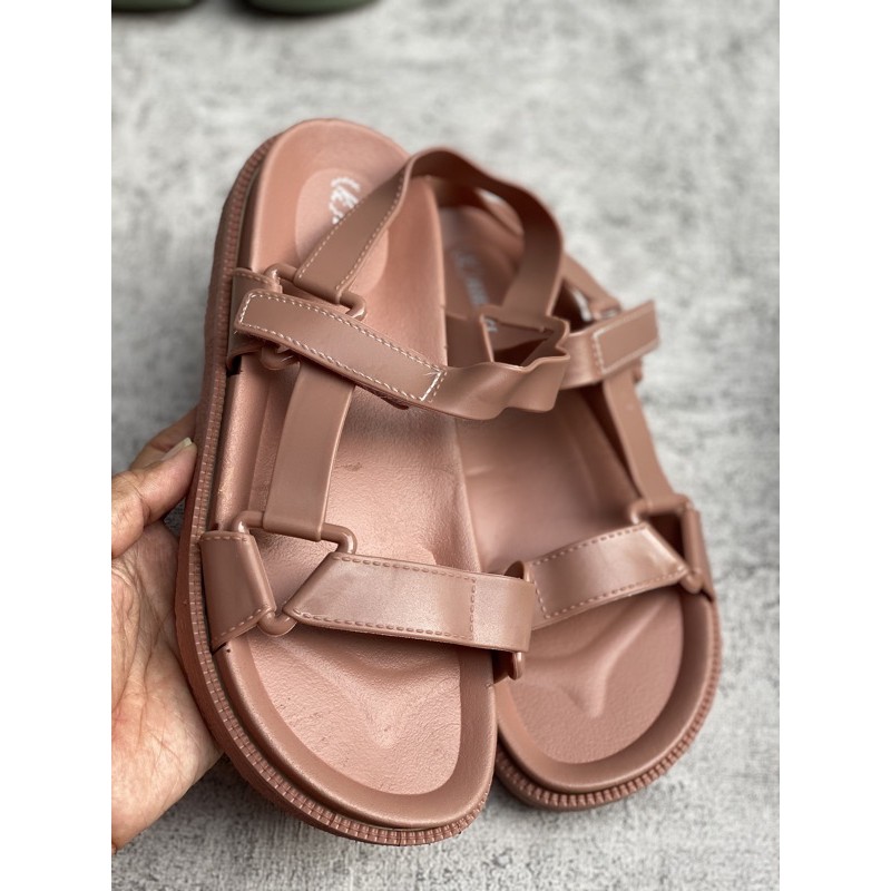 1.1 SALE HYS Sandal Gunung Jelly 2017-Coklat merk Khaki