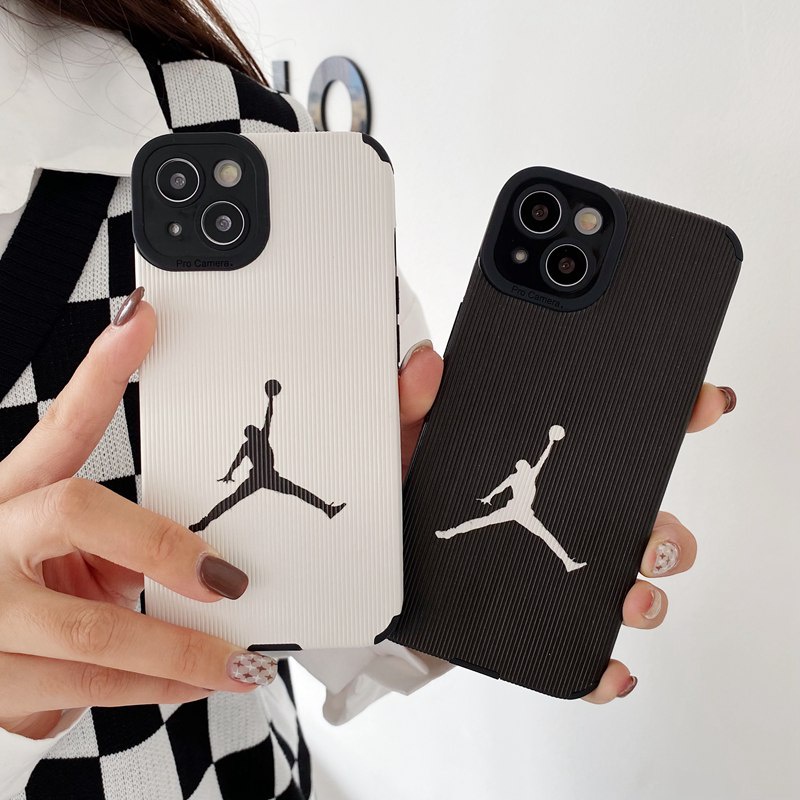 Soft Case Motif Jordan Hitam Putih Untuk iPhone 7 8 Plus X XR SE 2020 XS Max 11 13 Pro Max