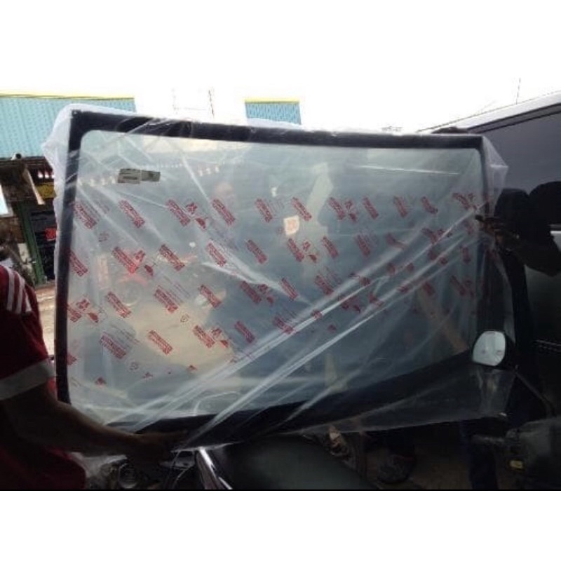 kaca depan new avanza original 56111-bz311