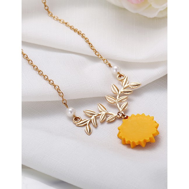 LRC Anting Fashion Sunflower Leaf Flower Necklace F6773X