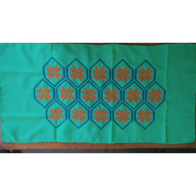 Taplak meja sulam strimin handmade