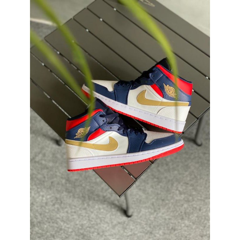 NKE AIR JORDAN 1 MID OLYMPIC USA