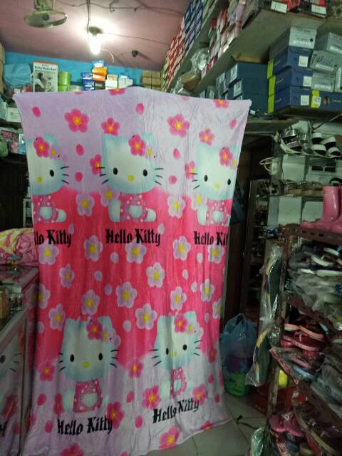 Selimut karakter 150x200