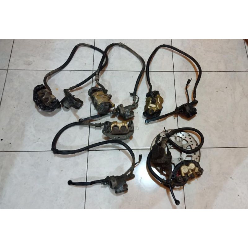 (COD) sperpart motor master rem kaliper rem set fiz r original termurah