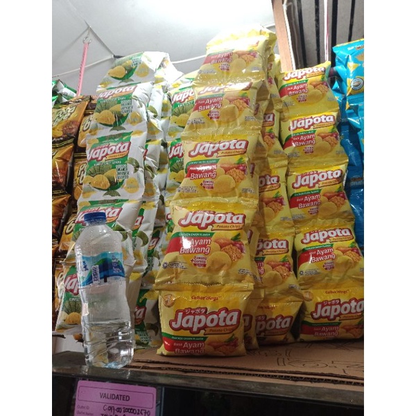 

Japato Potato Chips 14gr ( 1 Pack 10 Pcs )