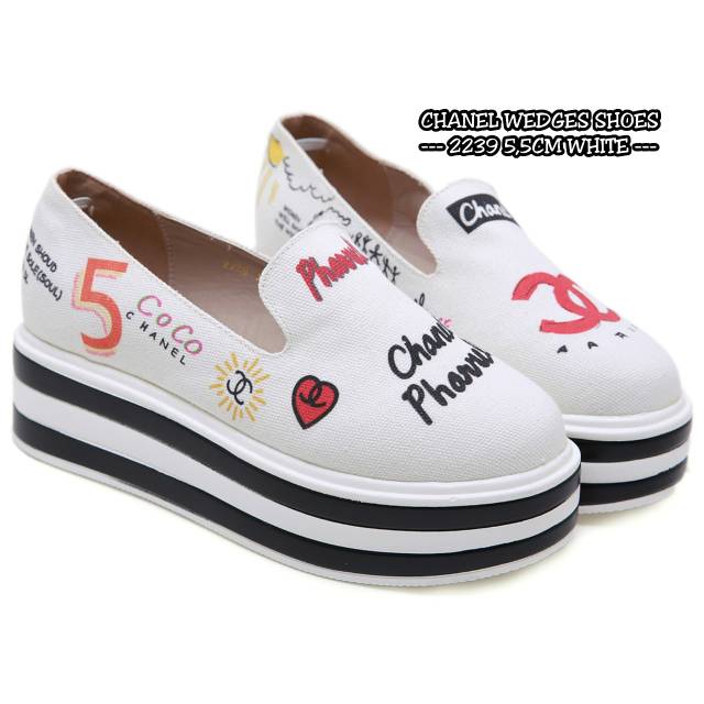 CHANEL WEDGES SHOES 2239