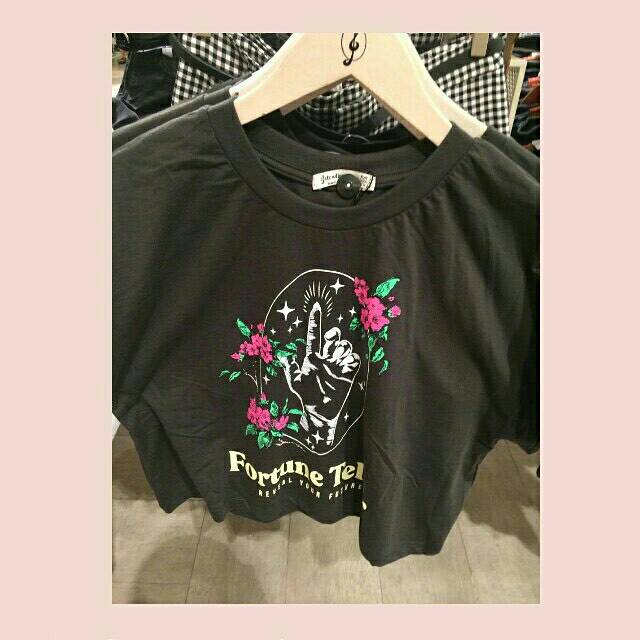 Tshirt Stradivarius / Kaos Stradivarius