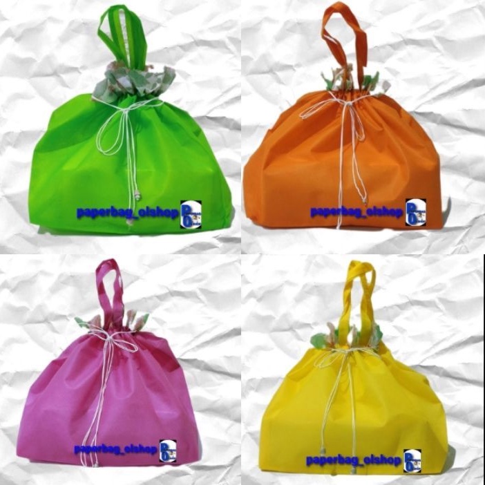 

tas hajatan 22 polos tebal (22×22×30)