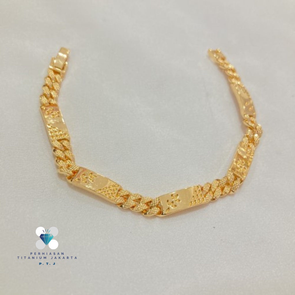 Gelang Tangan Asesoris Wanita Model Plat Lapis Emas Aksesoris Anti Karat M22A-GLE83