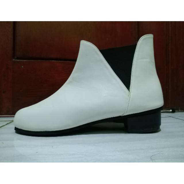 Ankle boots