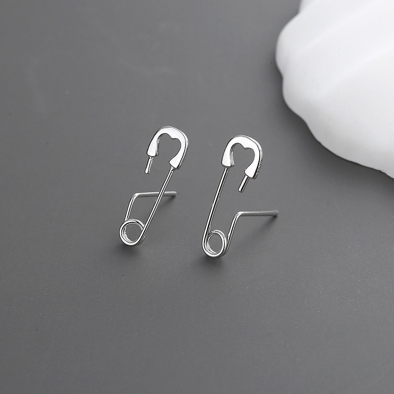 Anting Tusuk Desain Peniti Kertas Untuk Pasangan / Pria / Wanita