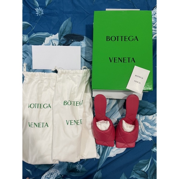 NEW Bottega Veneta Lido Rubber Sandals Original Authentic 100%